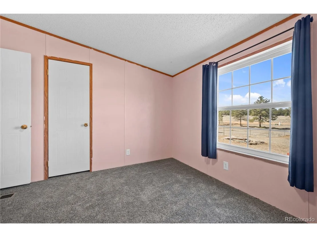Photo of 28 Pinon Ln