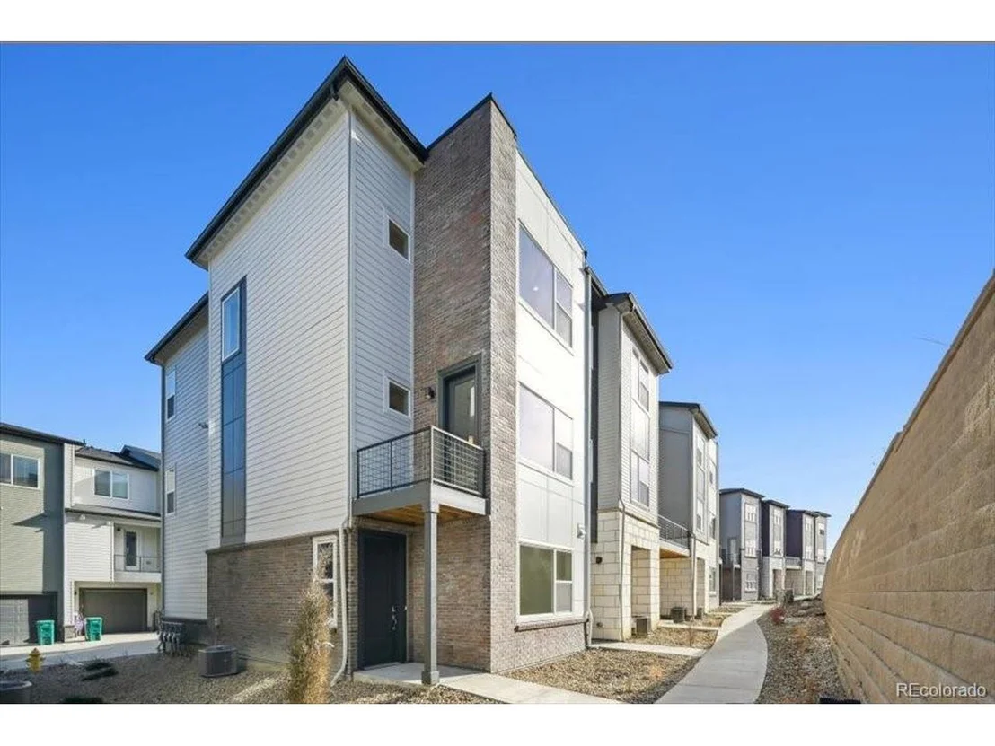 Photo of Unit 19104 at 461 Interlocken Blvd