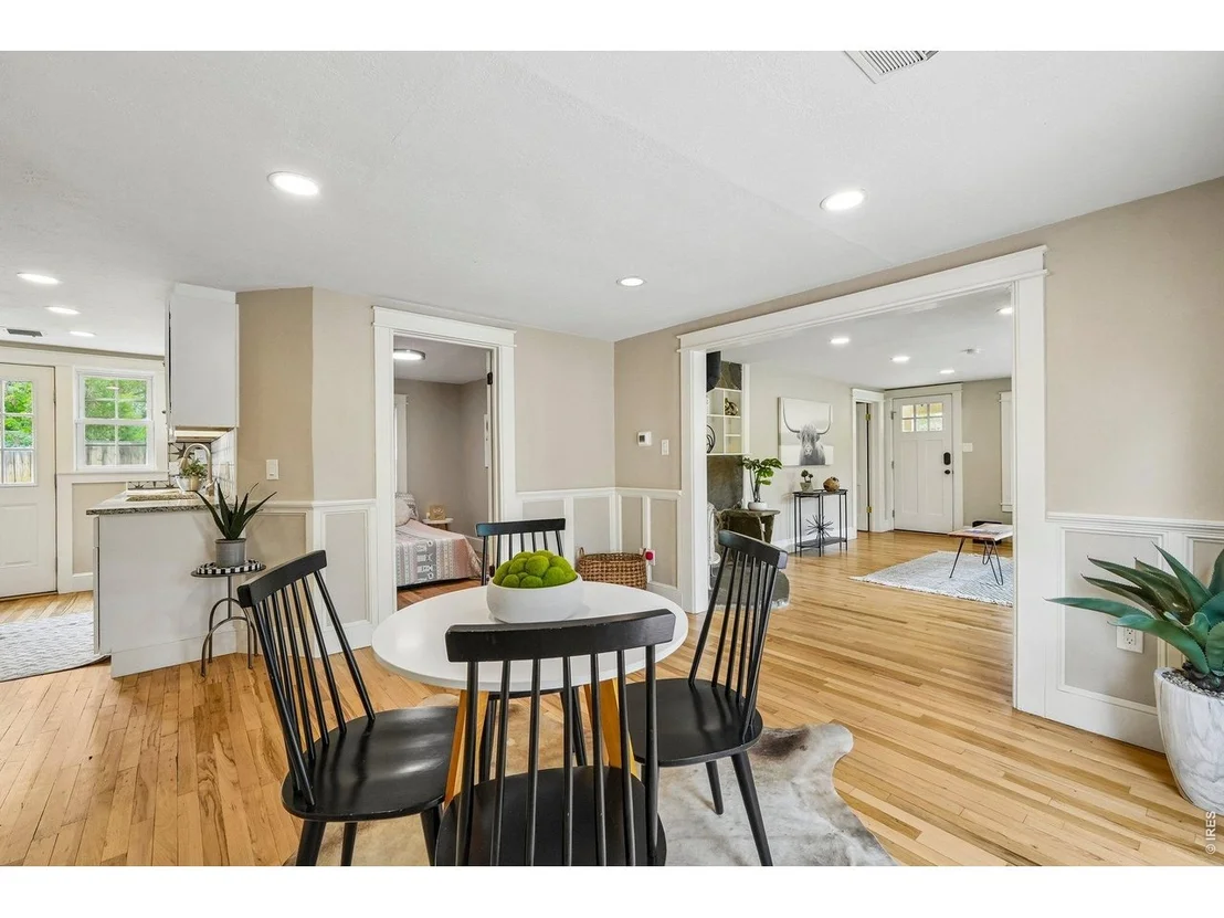 Photo of 205 5th Ave