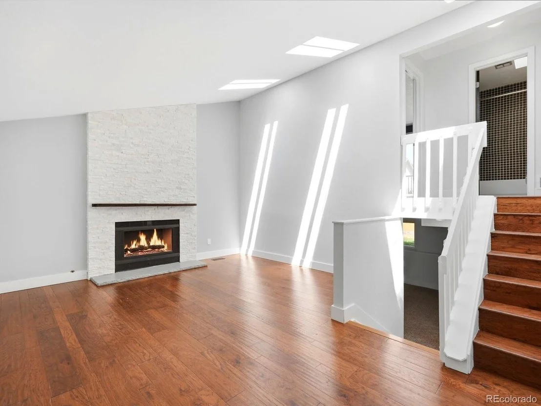 Photo of 6691 Deframe Ct