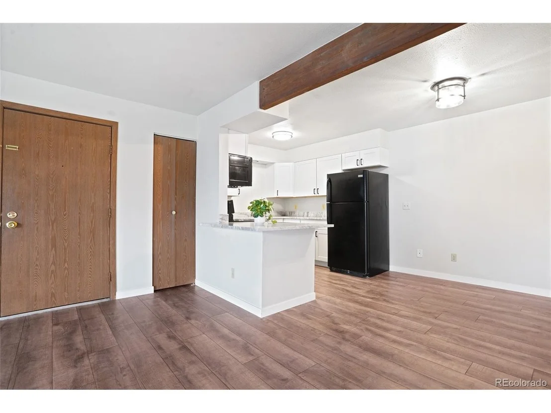 Photo of Unit 204 at 341 Wright St