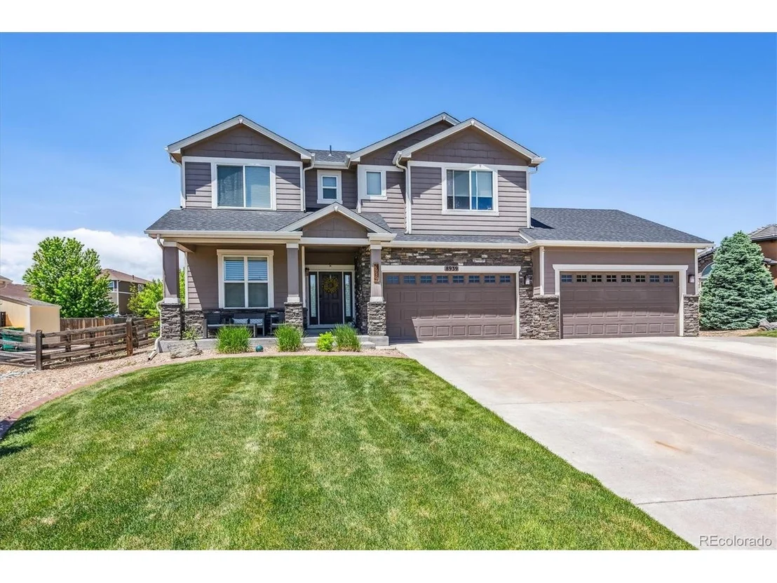Photo of 8939 Devinney Ct