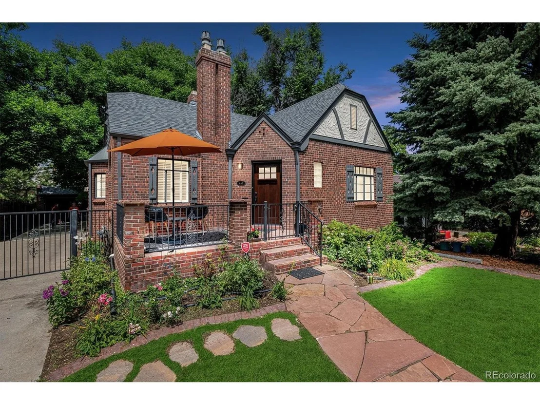 Photo of 651 Elm St