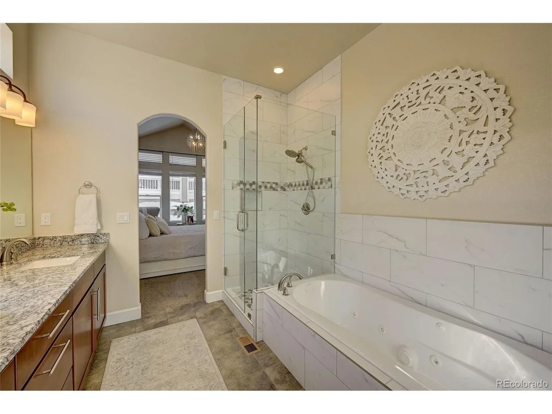 Photo of 8727 Holman Cir