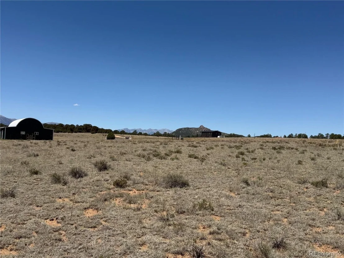 Photo of 1048 Blazing Saddle Trl