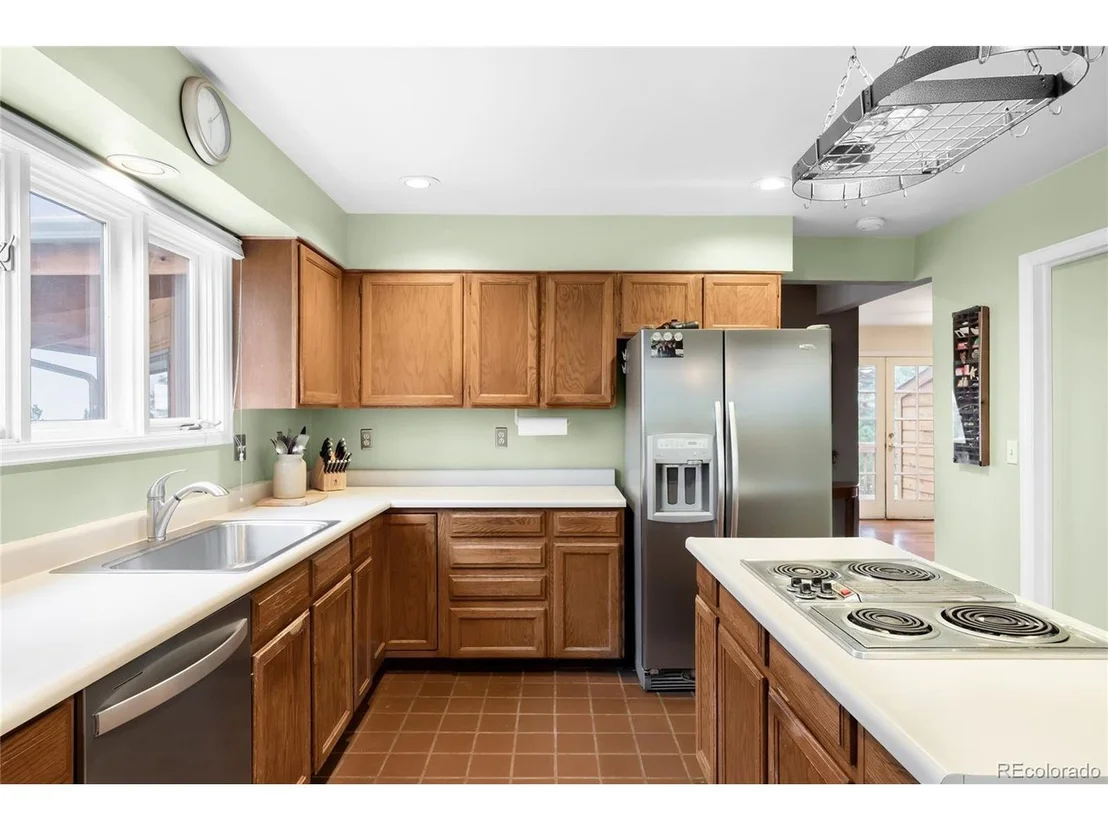 Photo of 394 Deer Trail Cir