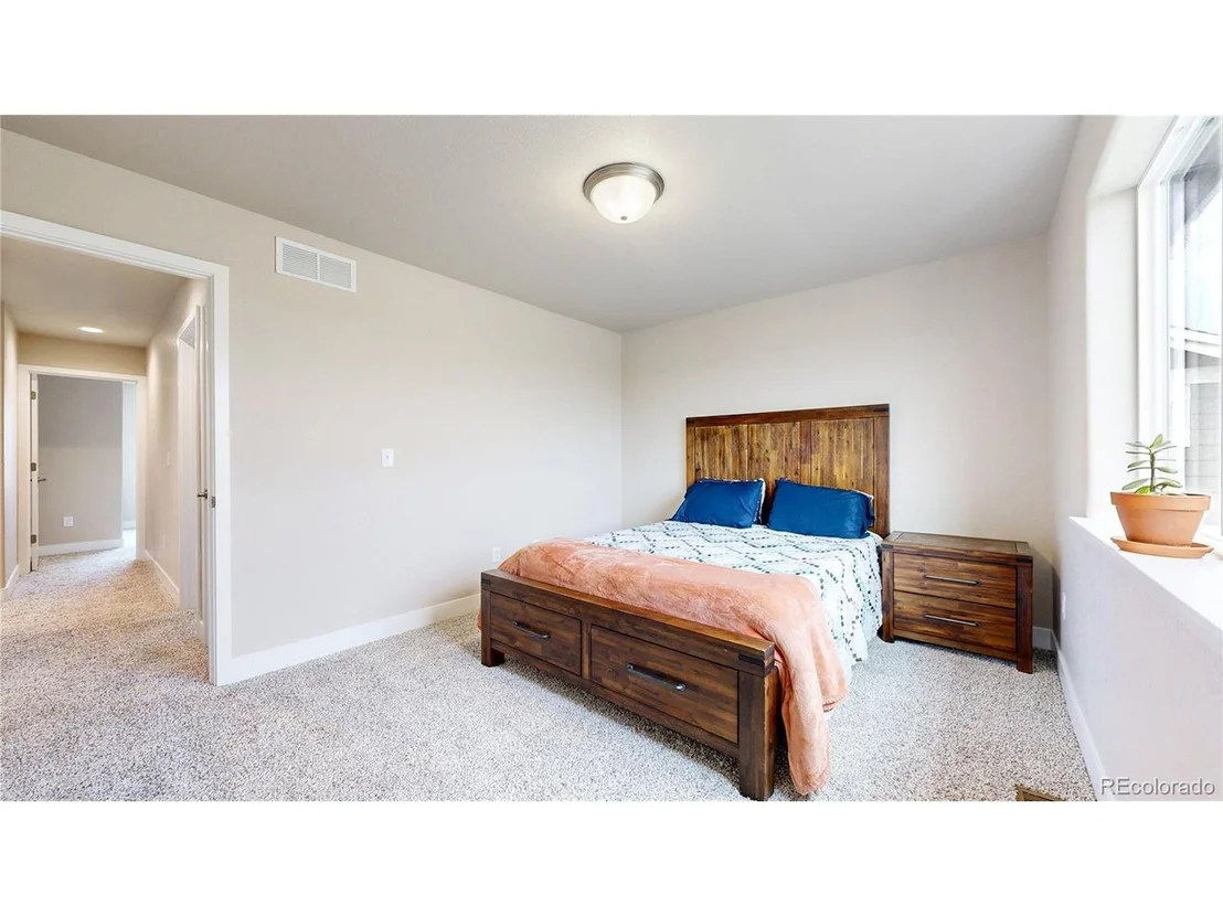 Photo of 2476 Graceful St