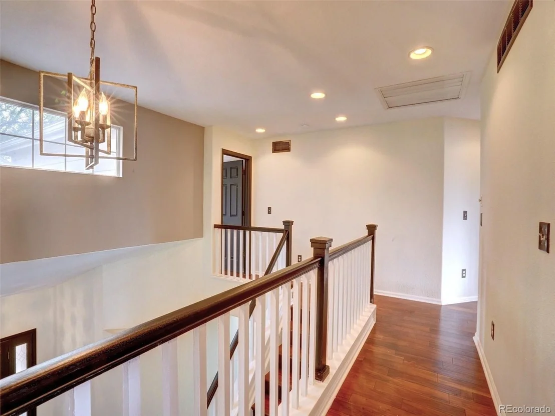 Photo of 5869 Scenic Ave
