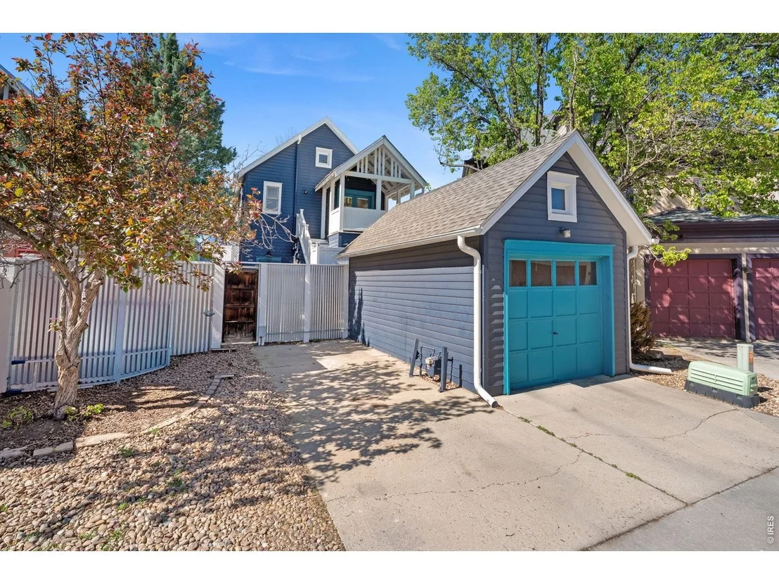Photo of 1029 Katy Ln