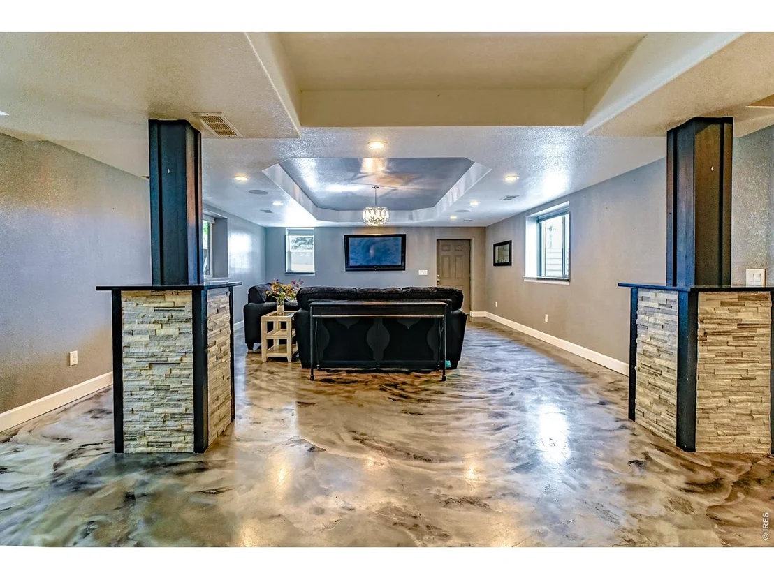 Photo of 3938 Vale View Ln
