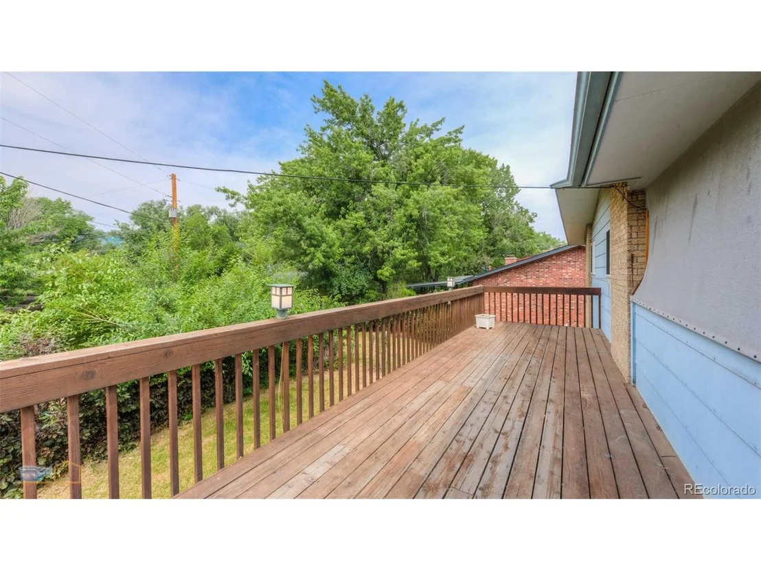 Photo of 935 Morgan Dr