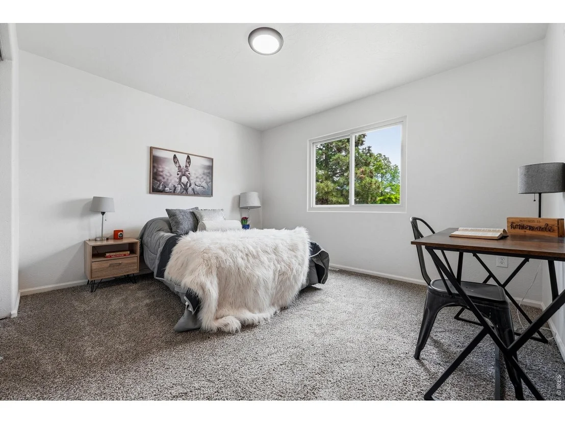 Photo of 2525 50th Ave