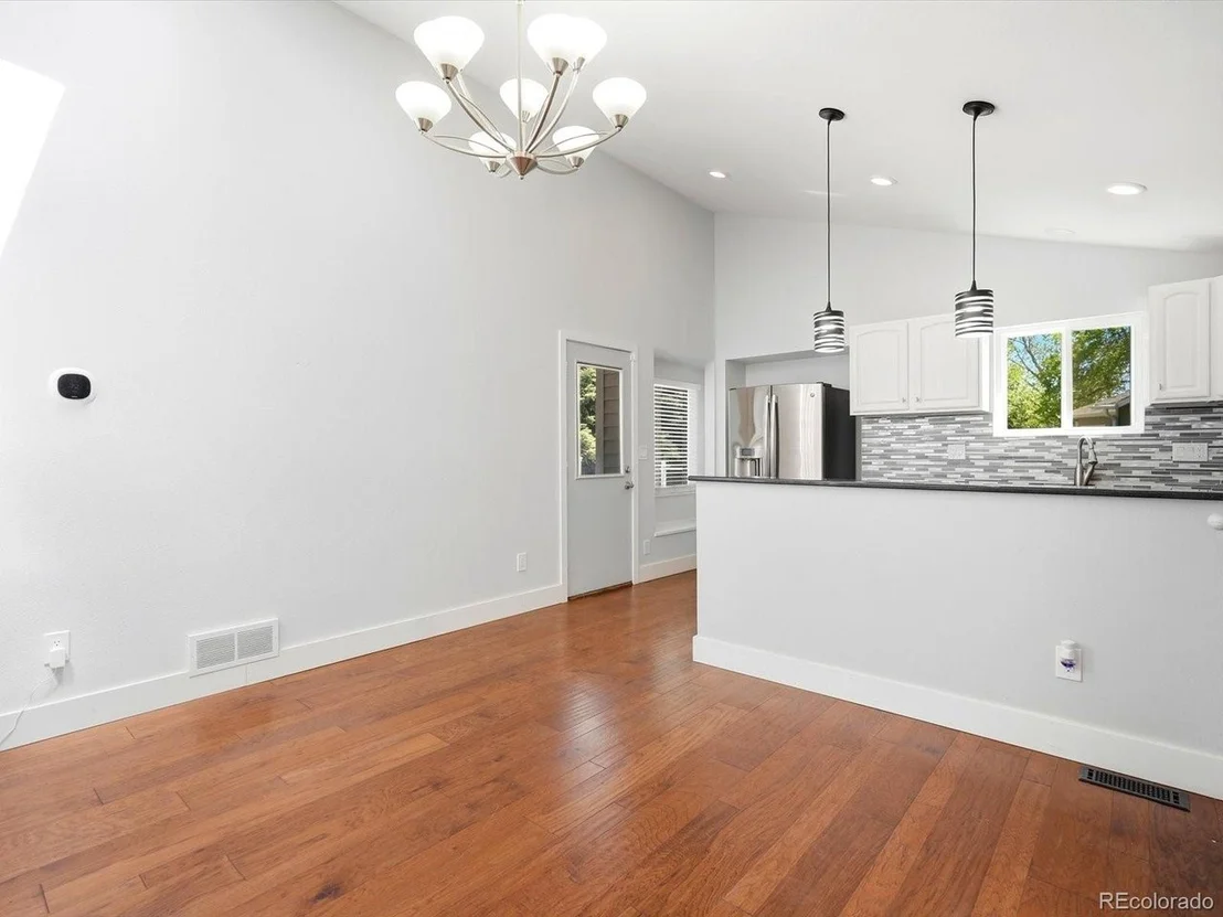 Photo of 6691 Deframe Ct