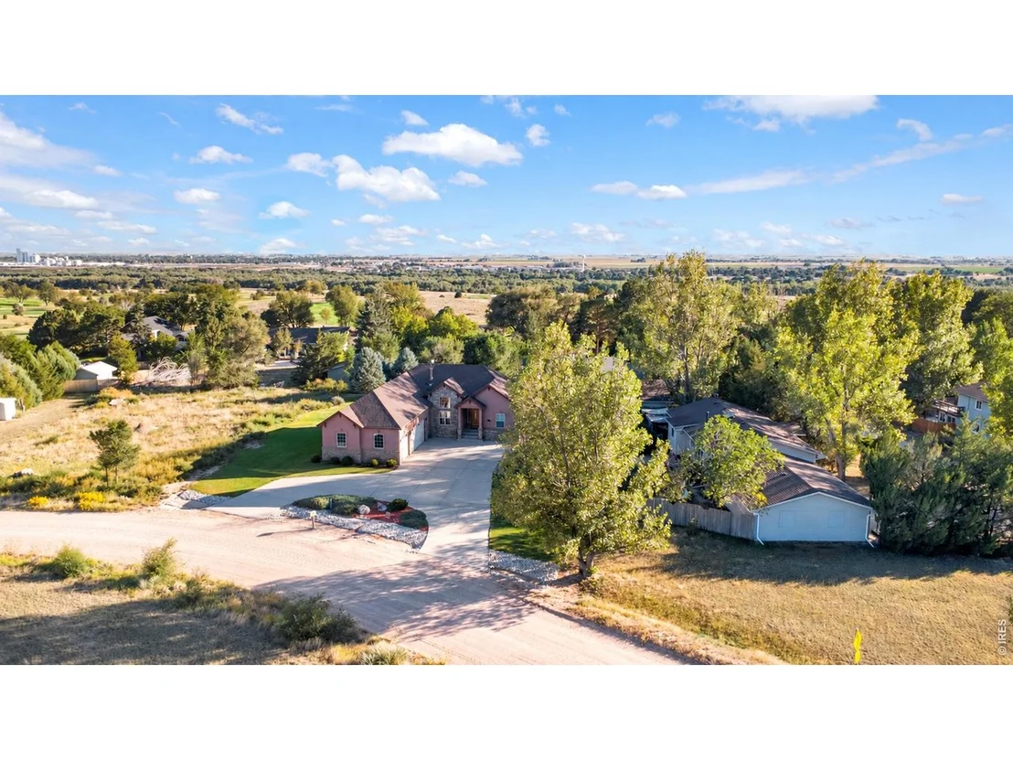 Photo of 48 Bachar Dr
