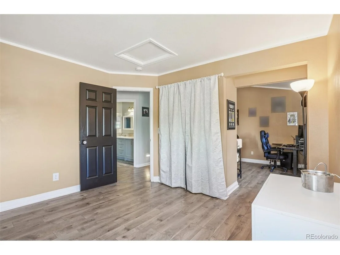 Photo of 5261 E 130th Cir