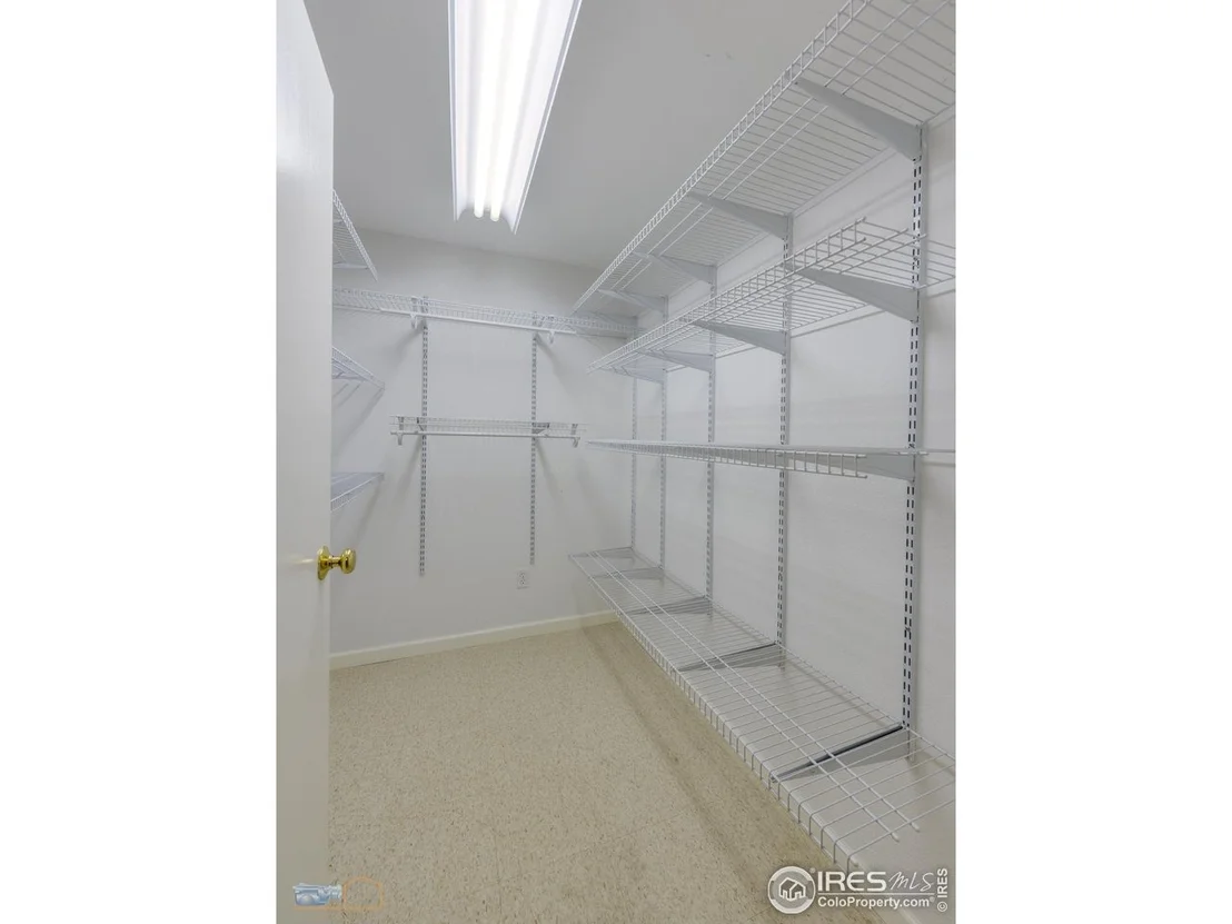 Photo of 4760 Harrison Ave