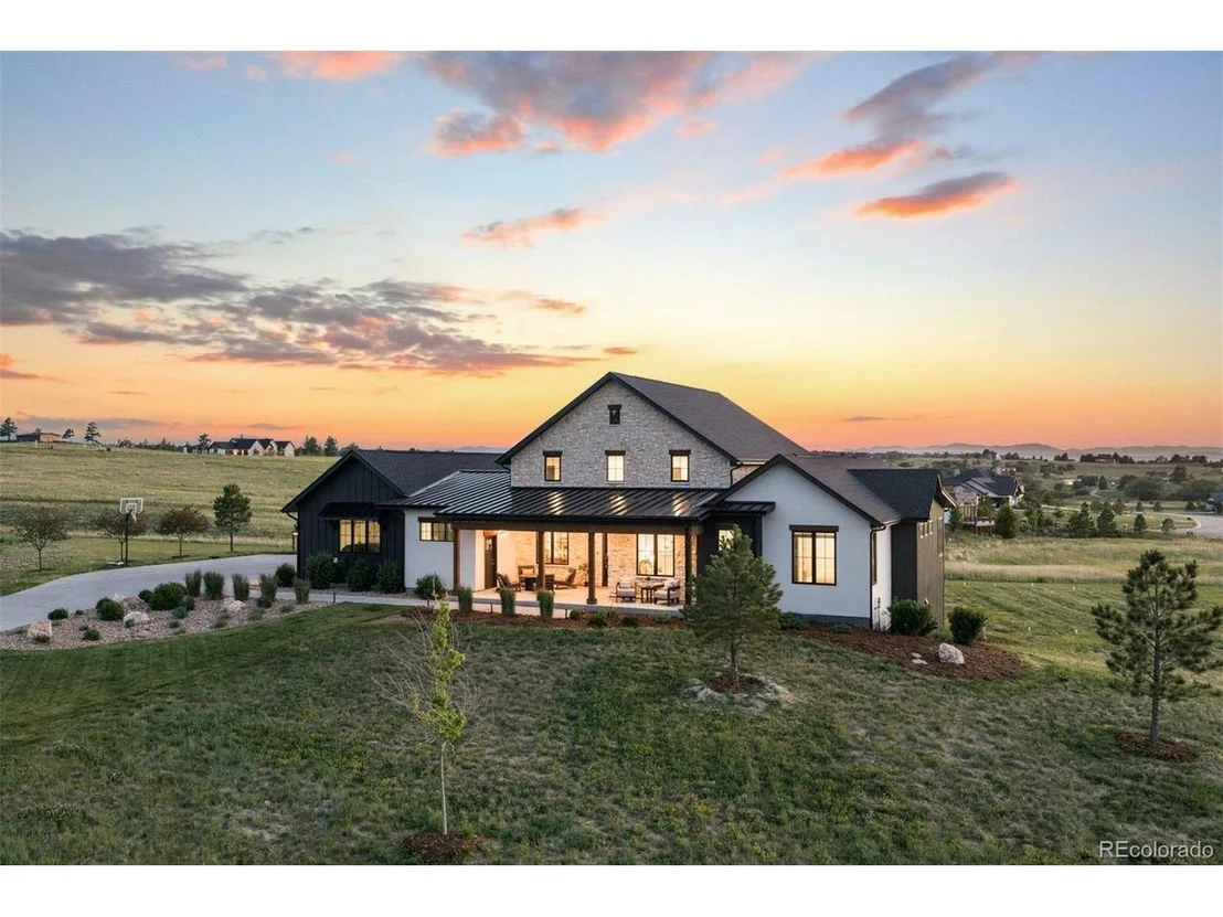 Photo of 2433 Fox View Trl