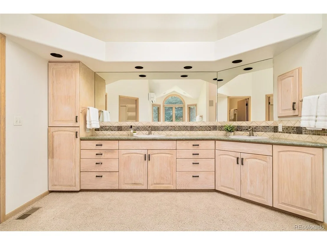 Photo of 1127 Juniper Ave