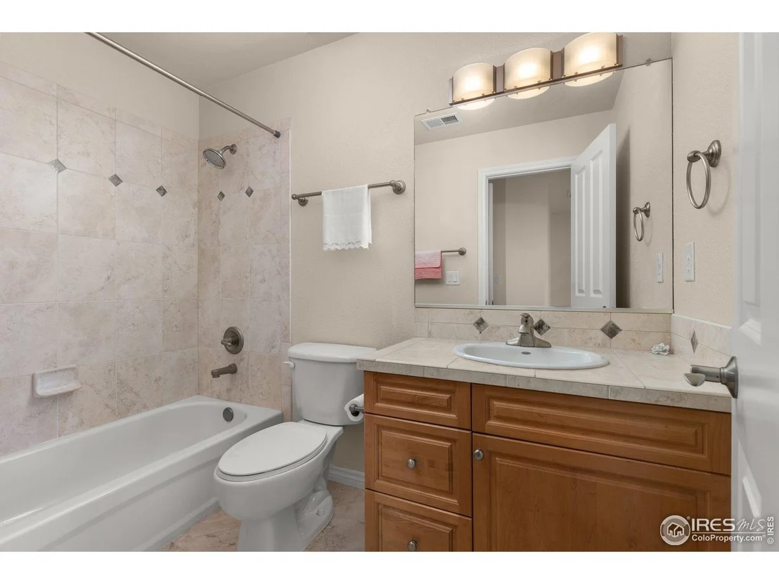 Photo of 1231 Hawk Ridge Rd