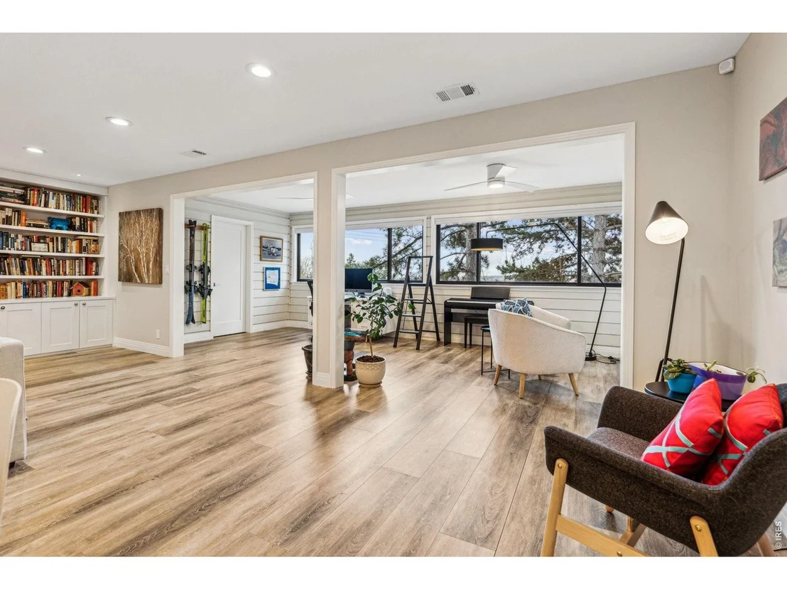 Photo of 1534 Bradley Dr