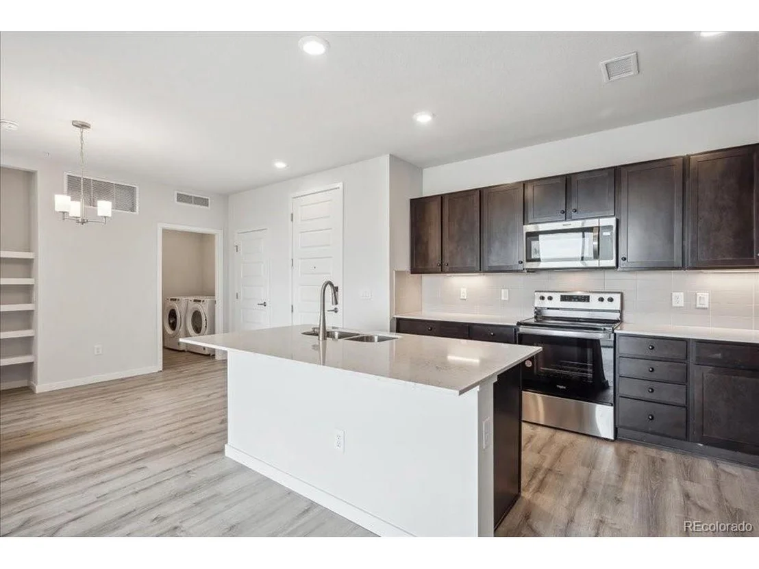 Photo of Unit 1303 at 487 Interlocken Blvd