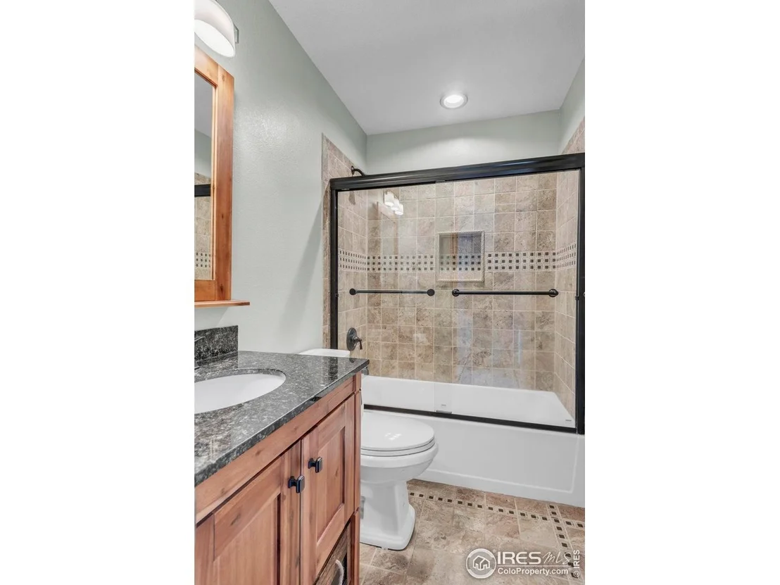 Photo of 1309 Red Mountain Dr