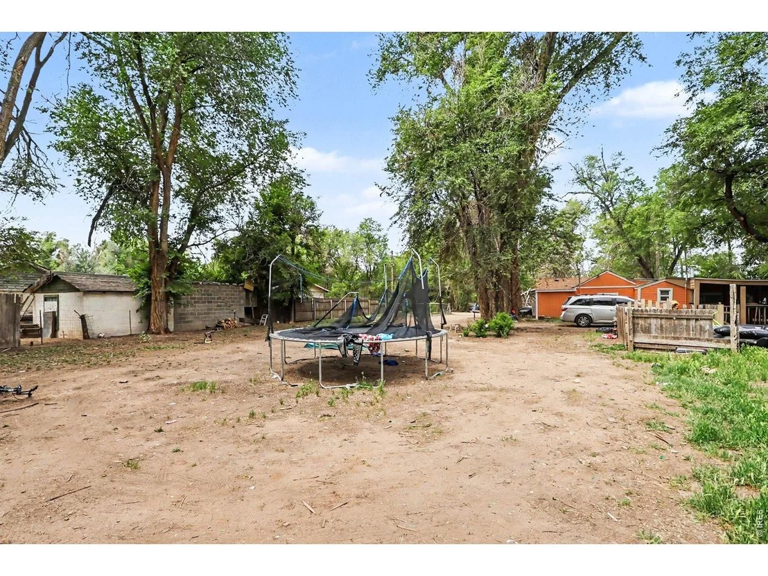 Photo of 400 22nd Ave