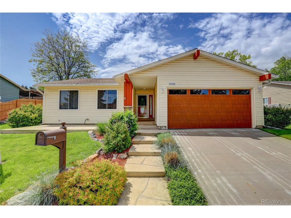 Photo of 8300 W 72nd Pl