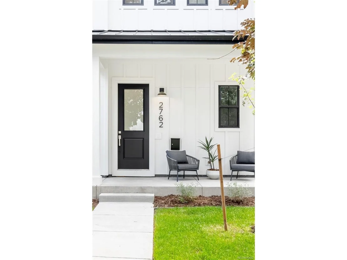 Photo of 2762 King St