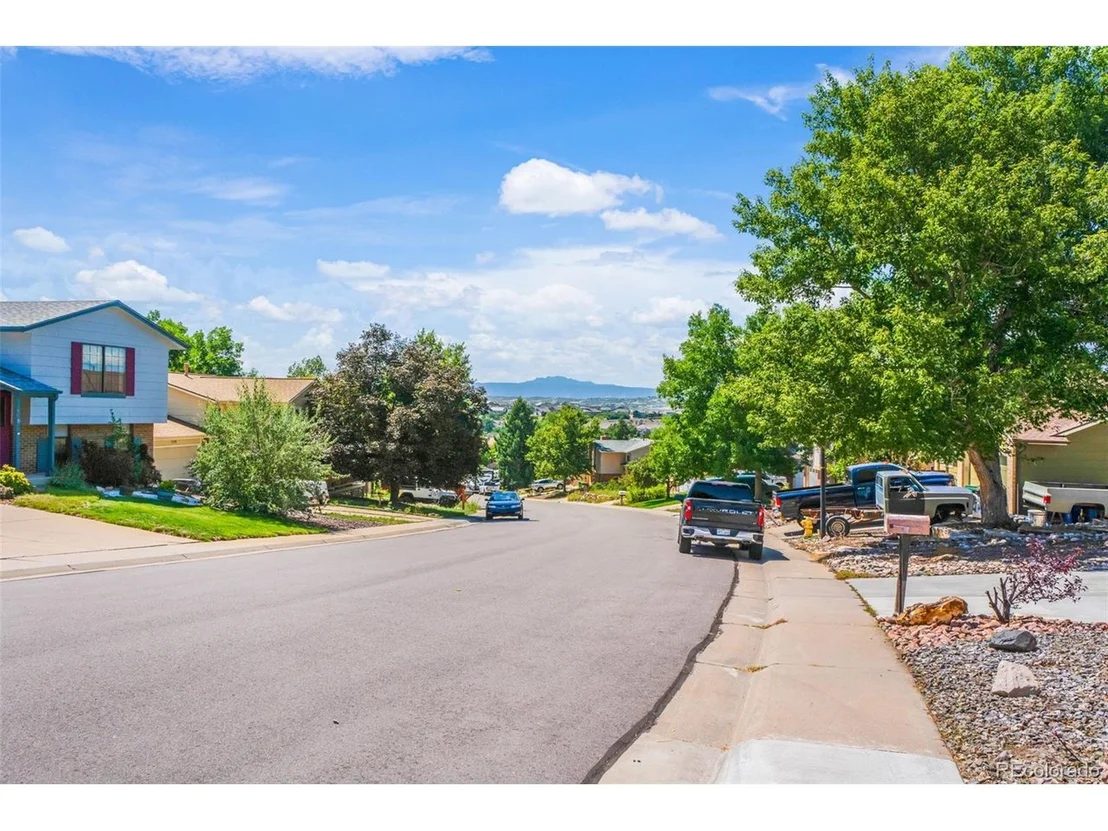 Photo of 2175 Summerfield Dr