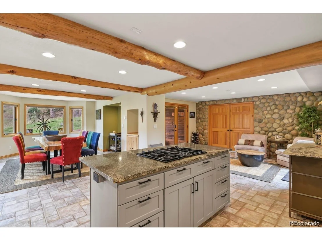 Photo of 417 Witter Gulch Rd
