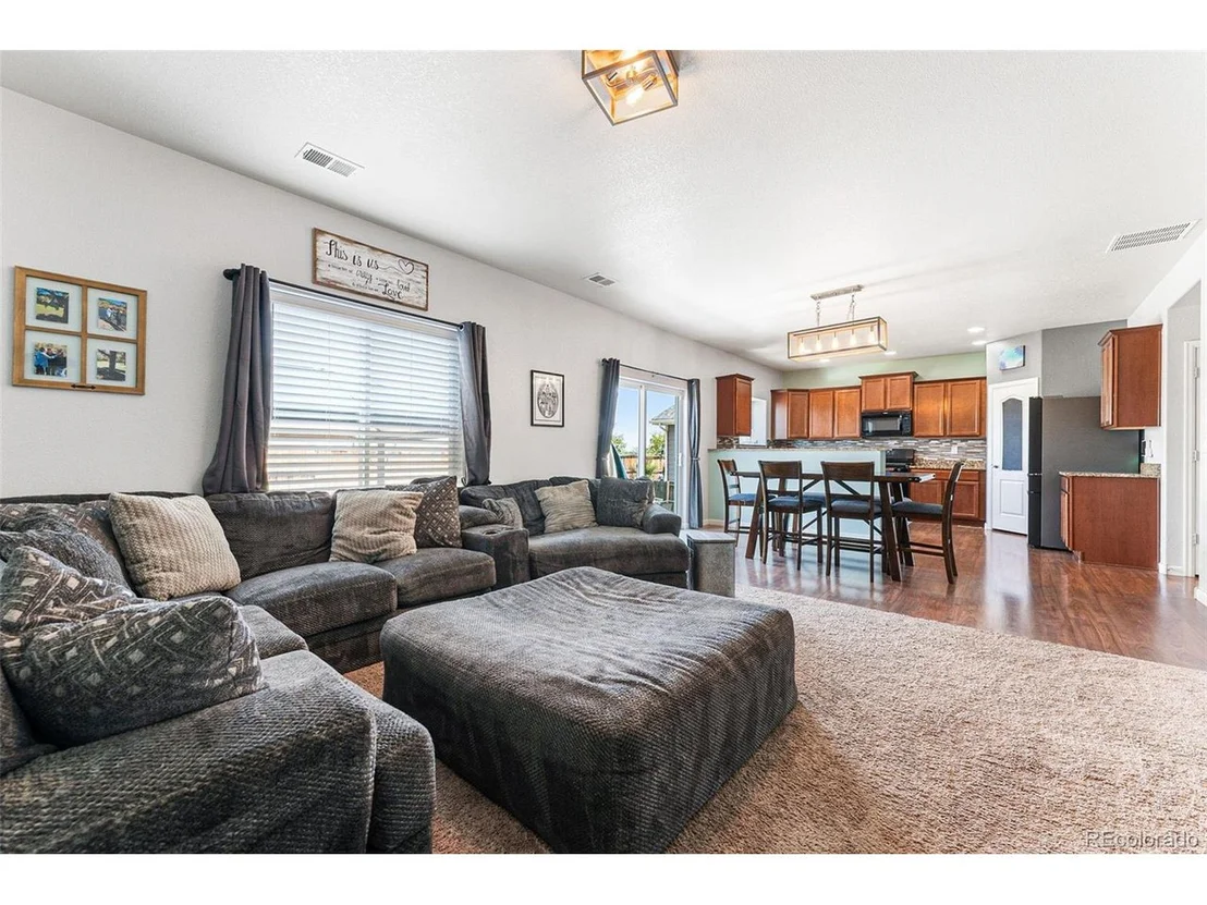 Photo of 4547 E 95th Dr