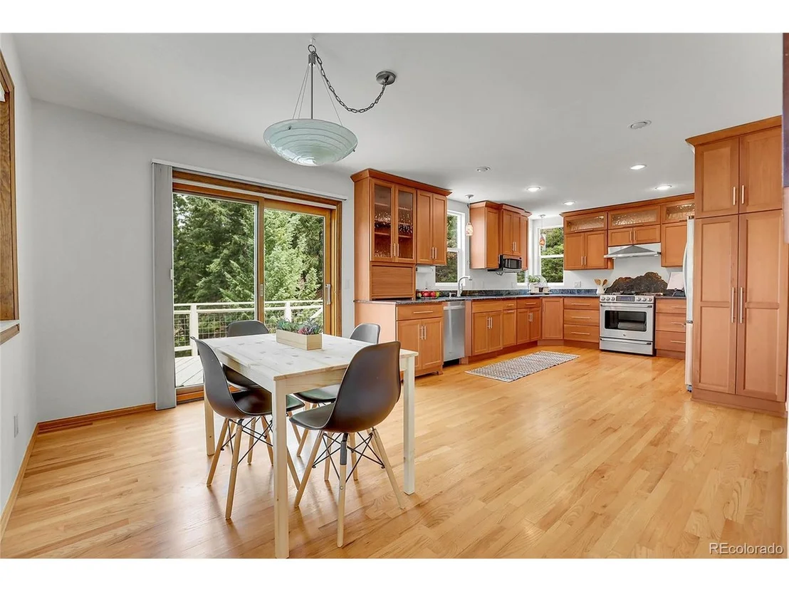 Photo of 6684 Olympus Dr