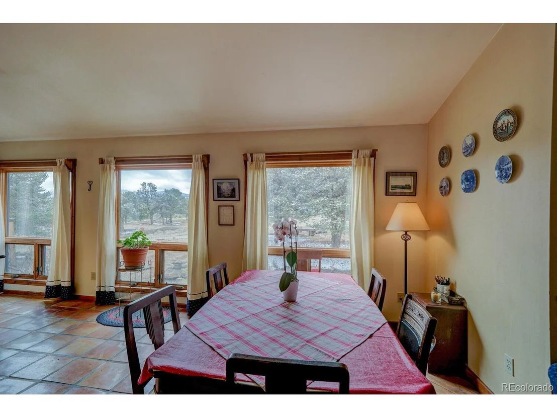 Photo of 6485 Divide Dr