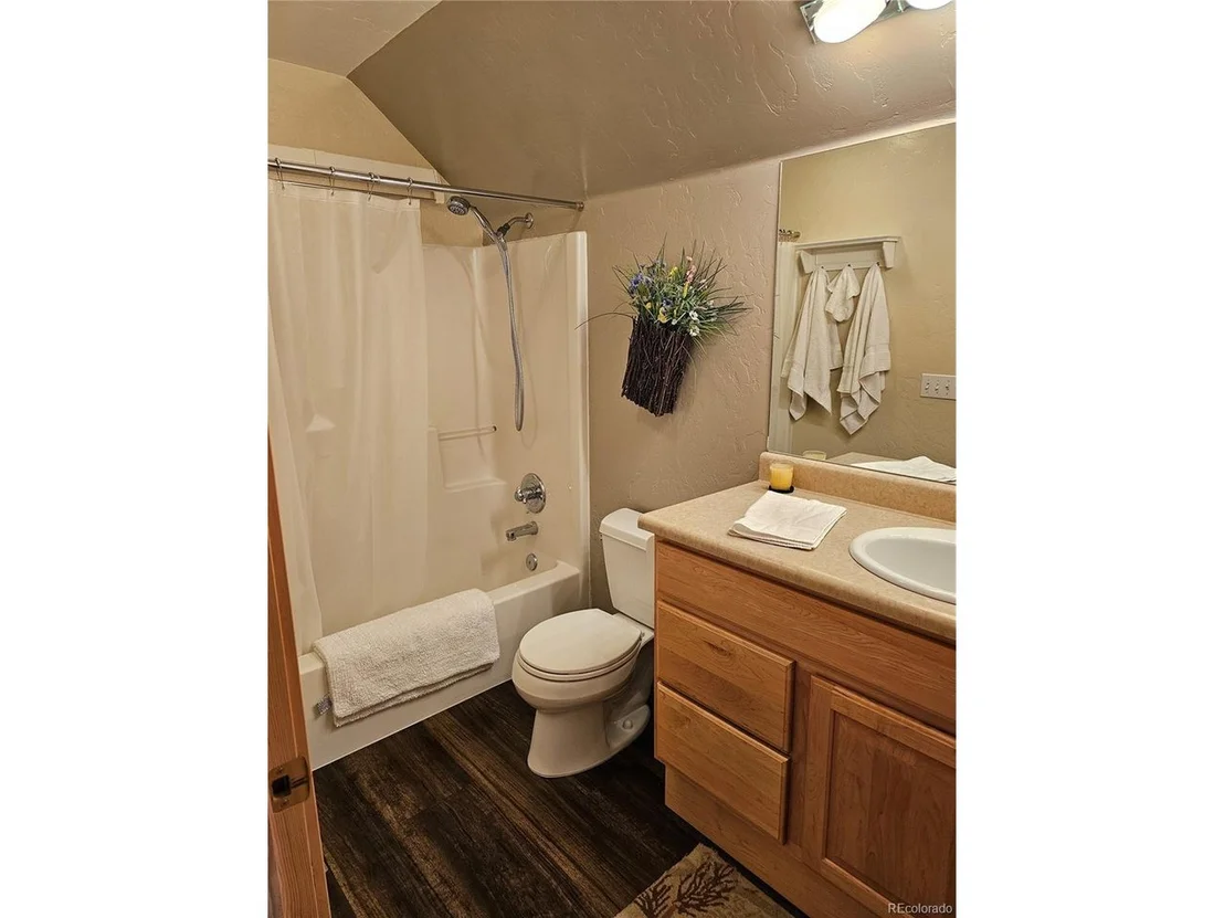 Photo of 861 Mink Ln