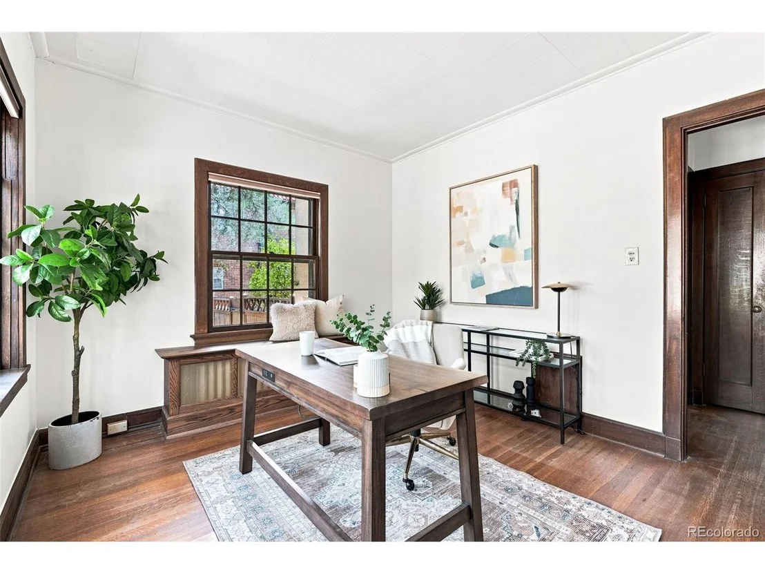 Photo of 2398 Colorado Blvd