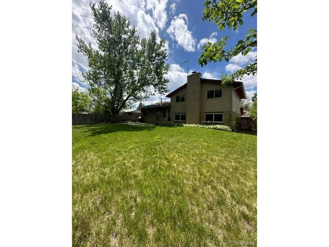 Photo of 960 Mcintire St