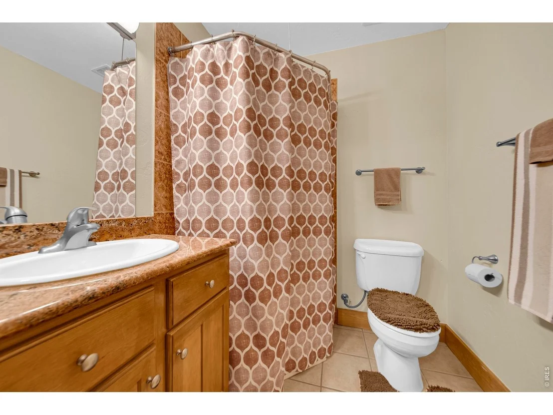 Photo of 48 Bachar Dr