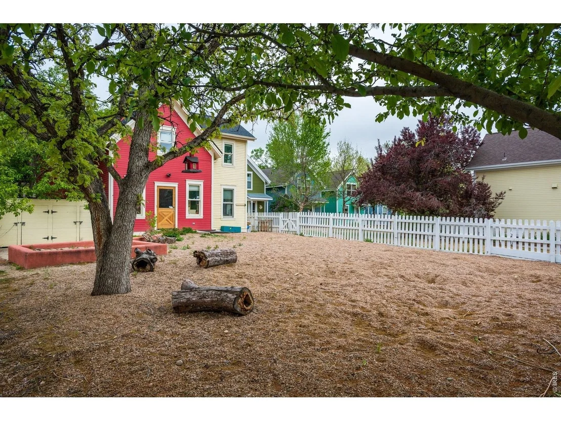 Photo of 2612 Thornbird Pl