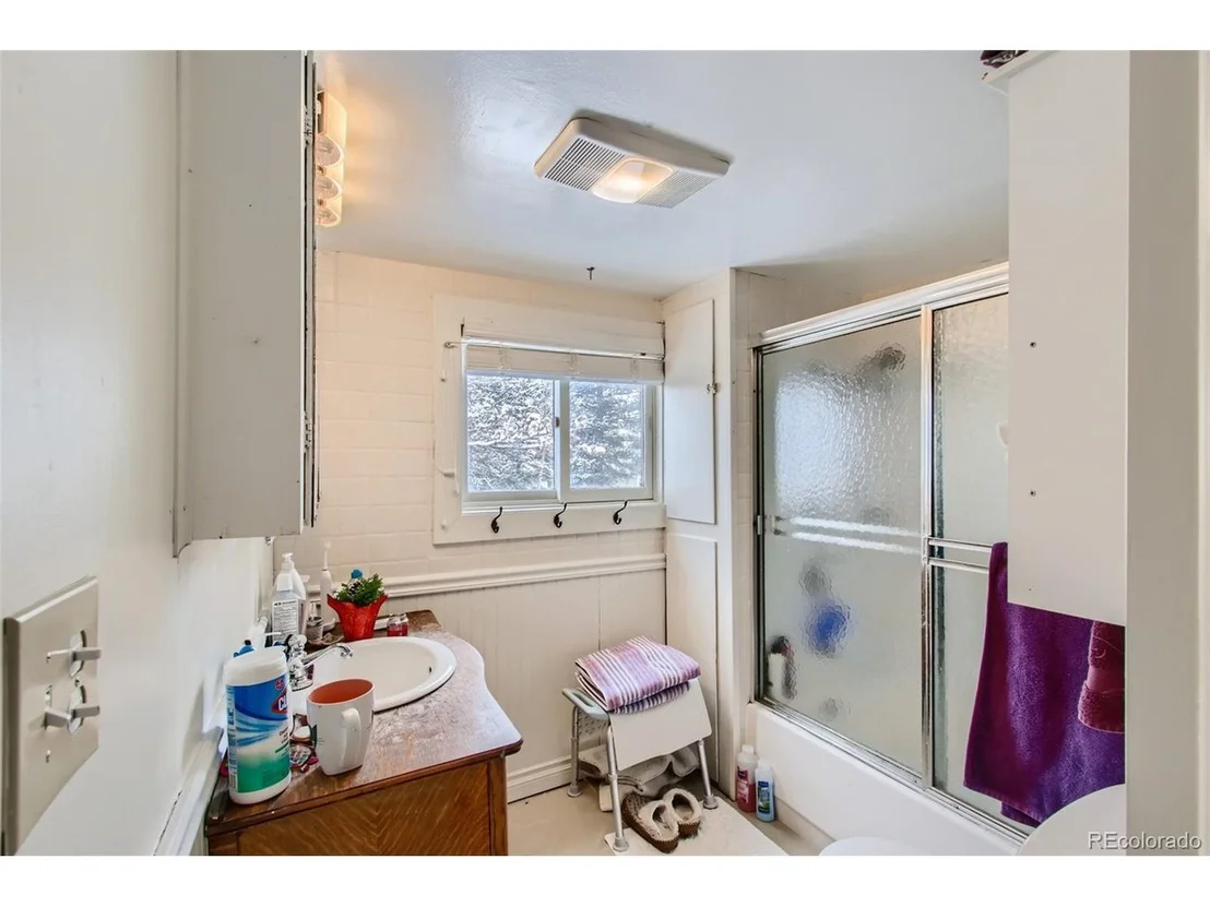 Photo of 485 Feldspar Rd