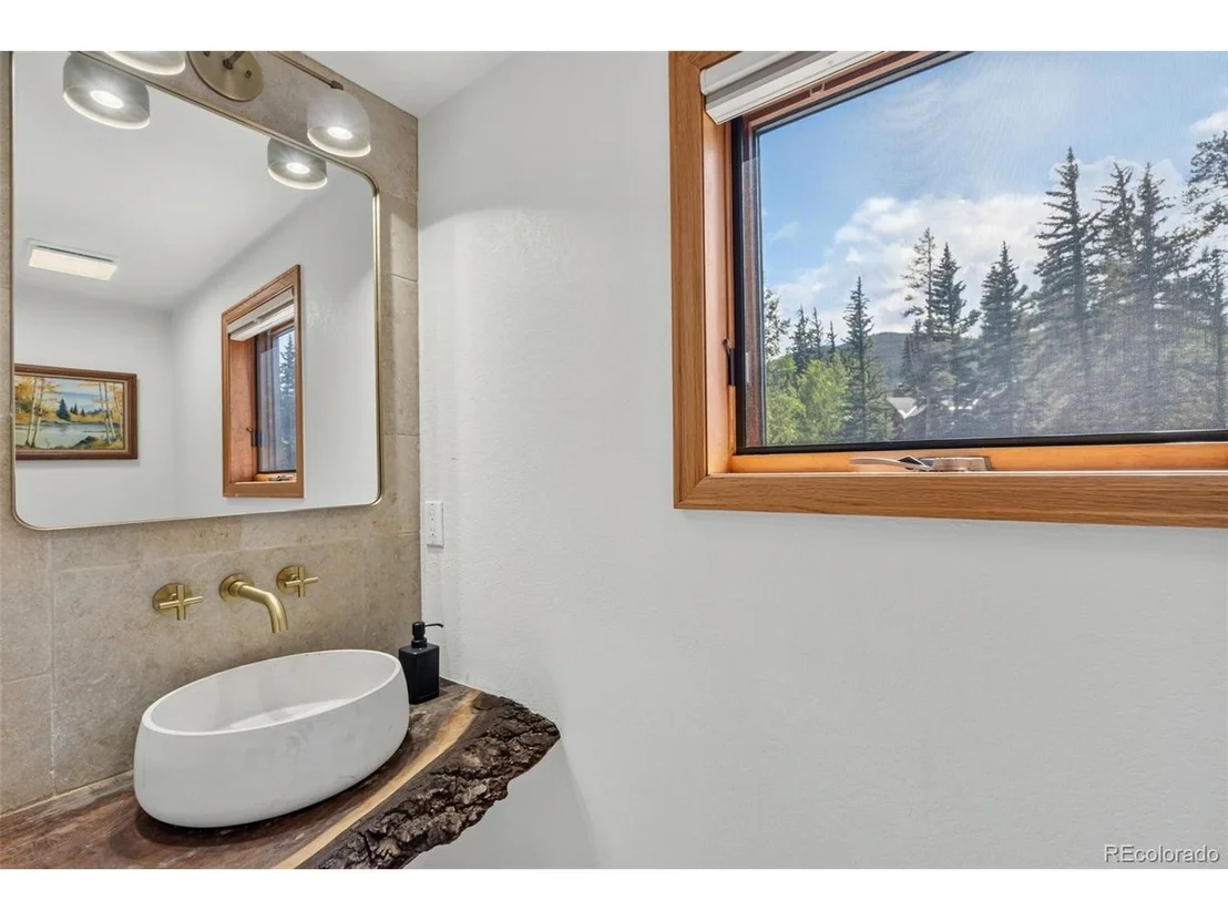 Photo of 28 Spruce Cir