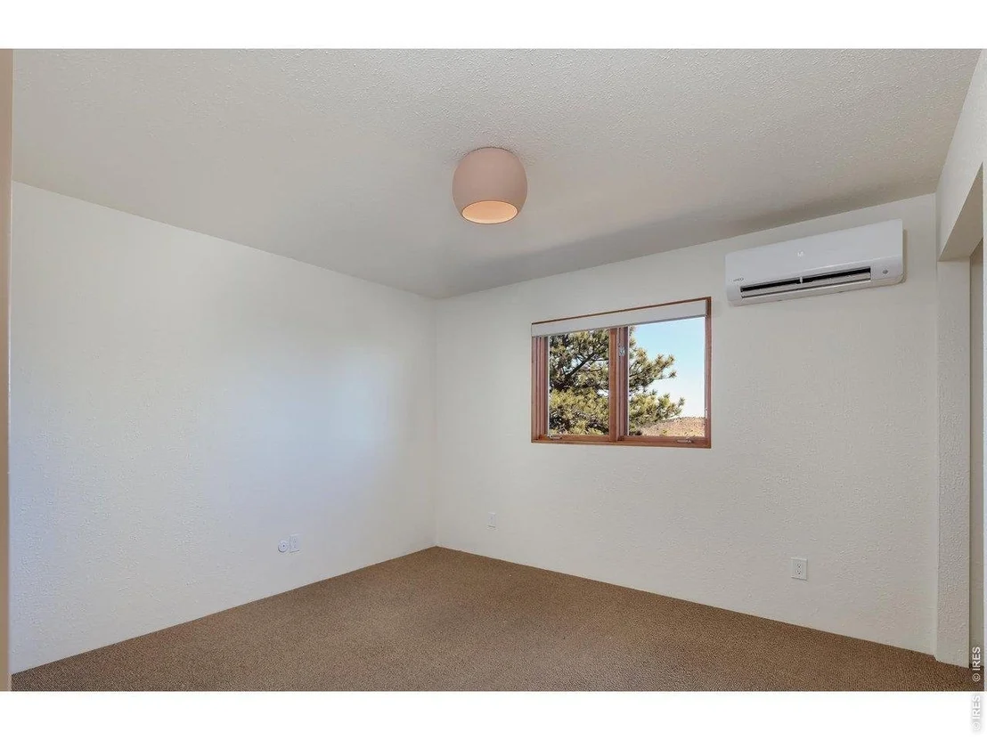 Photo of 1893 Colard Ln