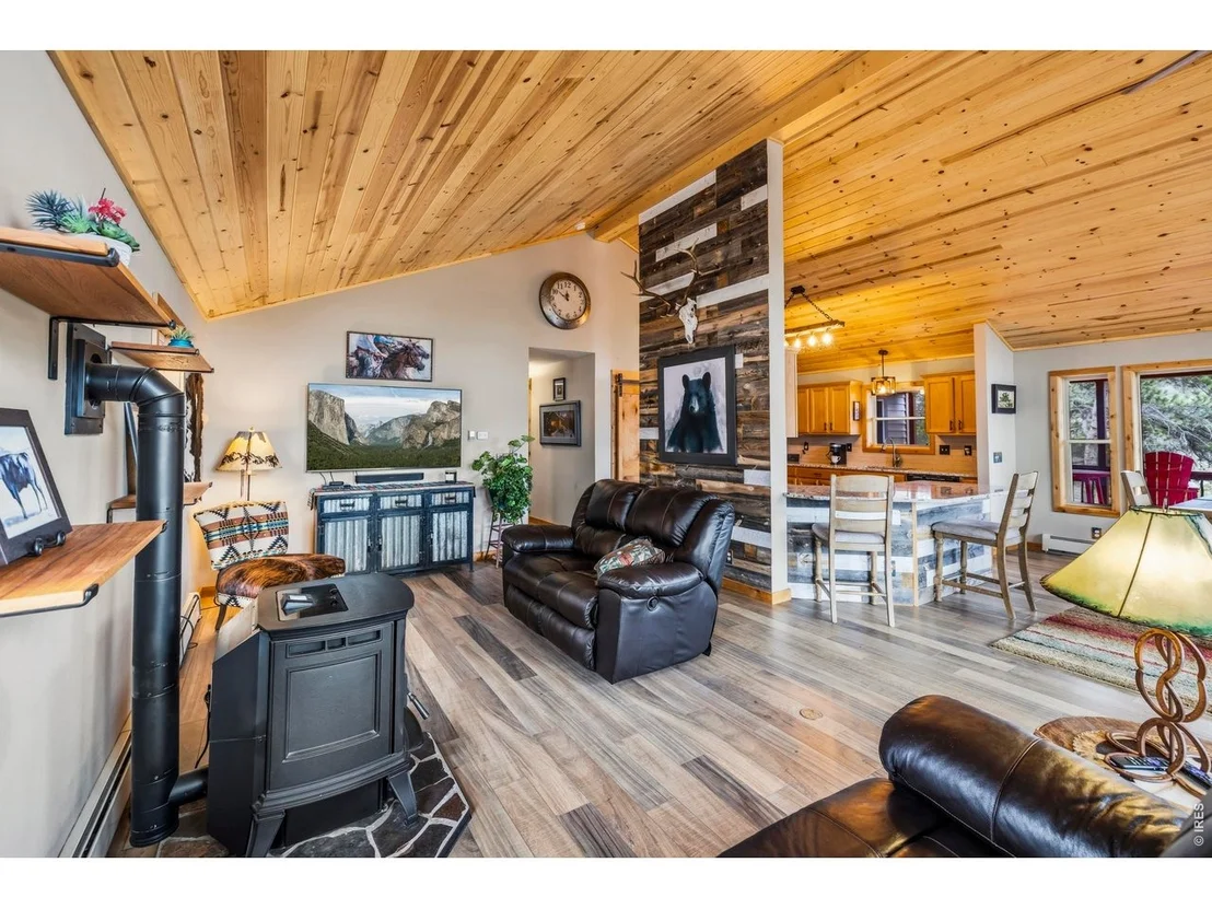 Photo of 557 Red Bluff Rd