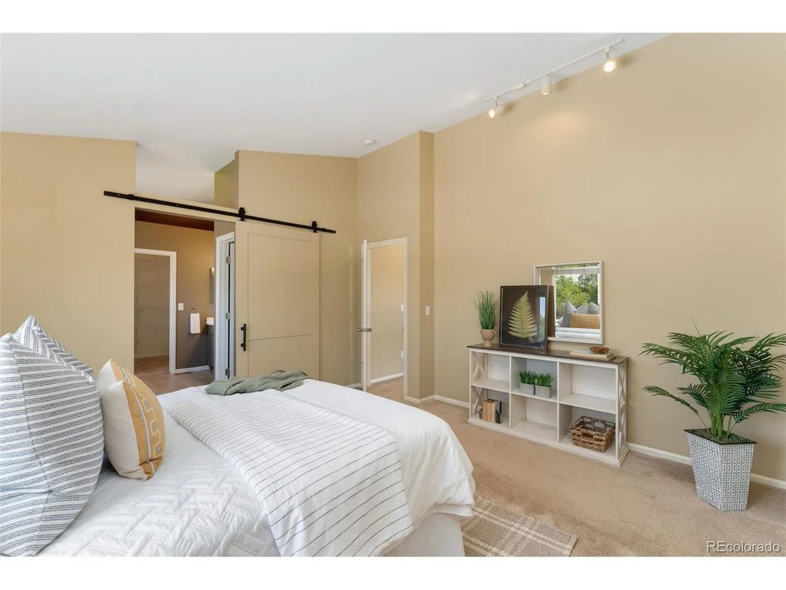 Photo of 12814 Forest Cir