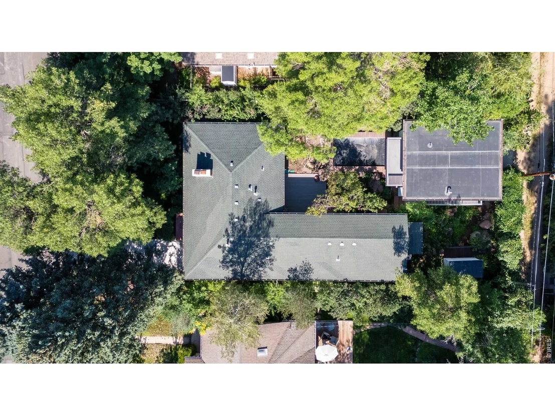 Photo of 1709 Mariposa Ave