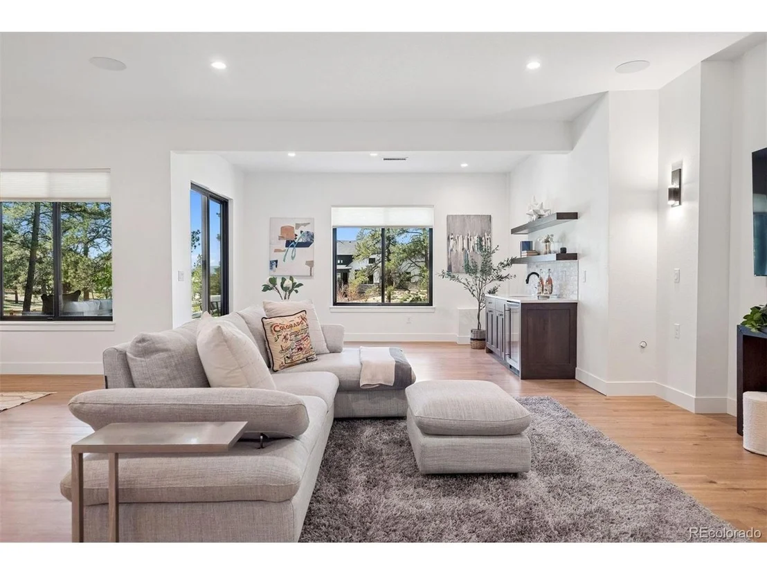 Photo of 5787 Powell Rd