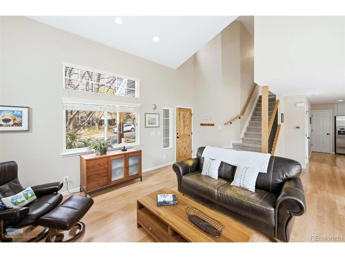 Photo of 592 Spruce Cir