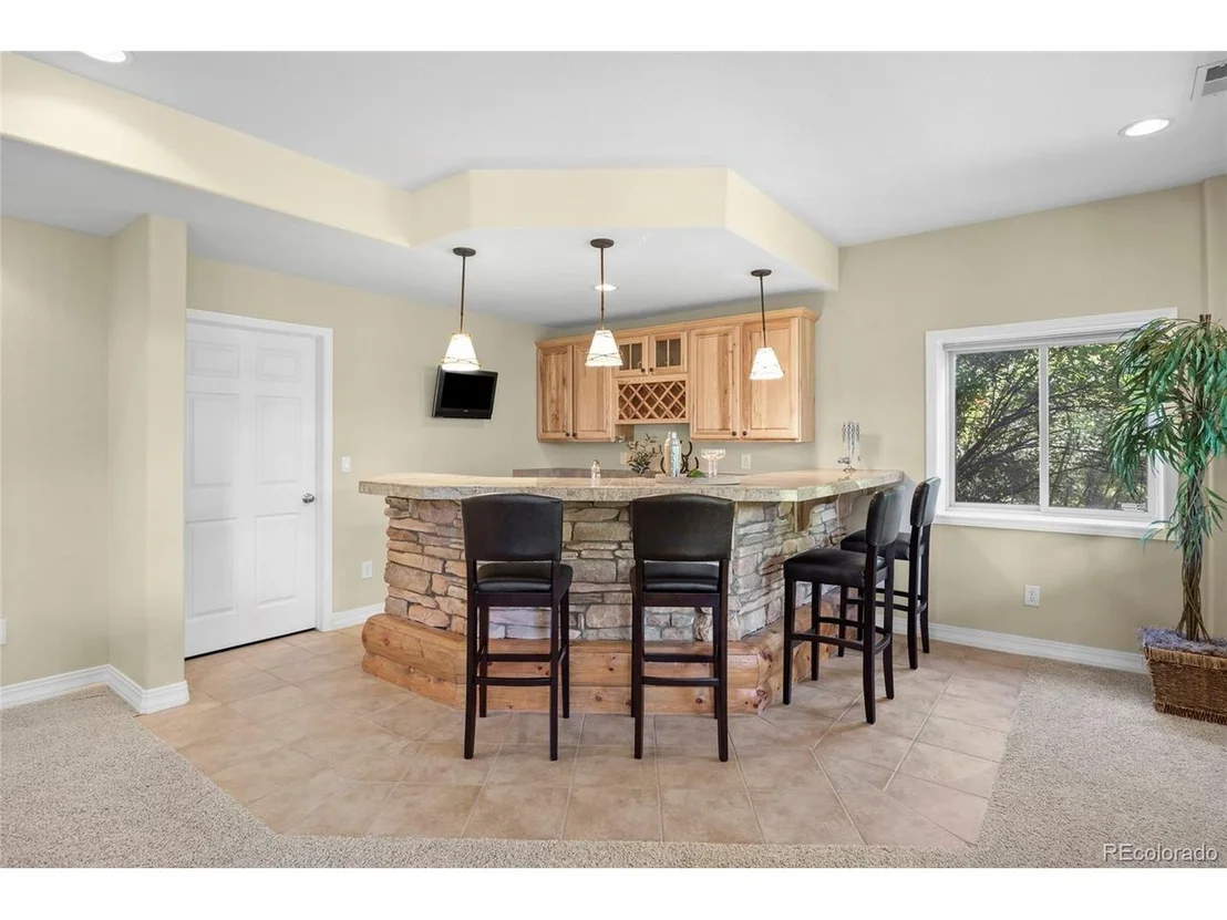 Photo of 7018 Forest Ridge Cir