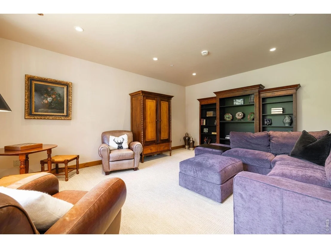 Photo of 4920 Juniper Ln