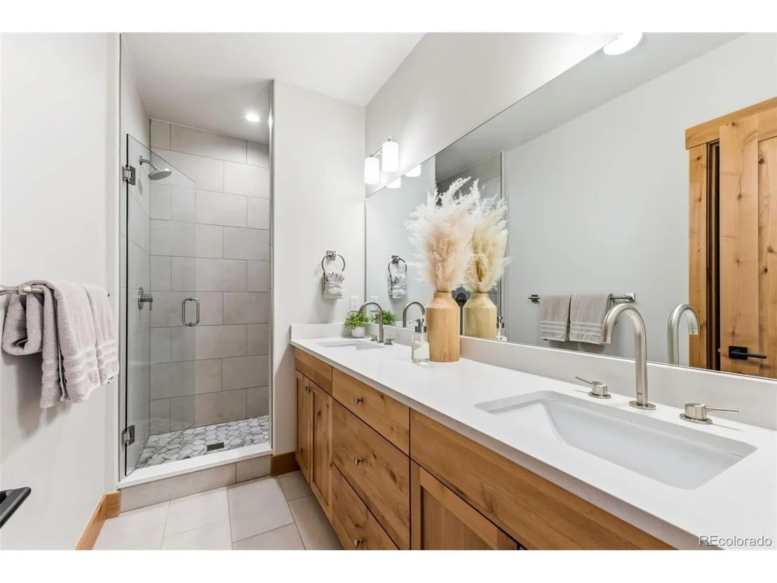Photo of 83 Mckay Pl